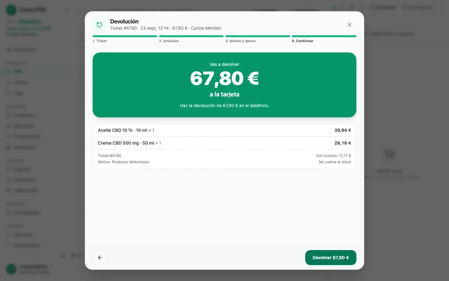 Último paso de una devolución en el TPV: vas a devolver 67,80 € a la tarjeta, con el detalle de cada artículo