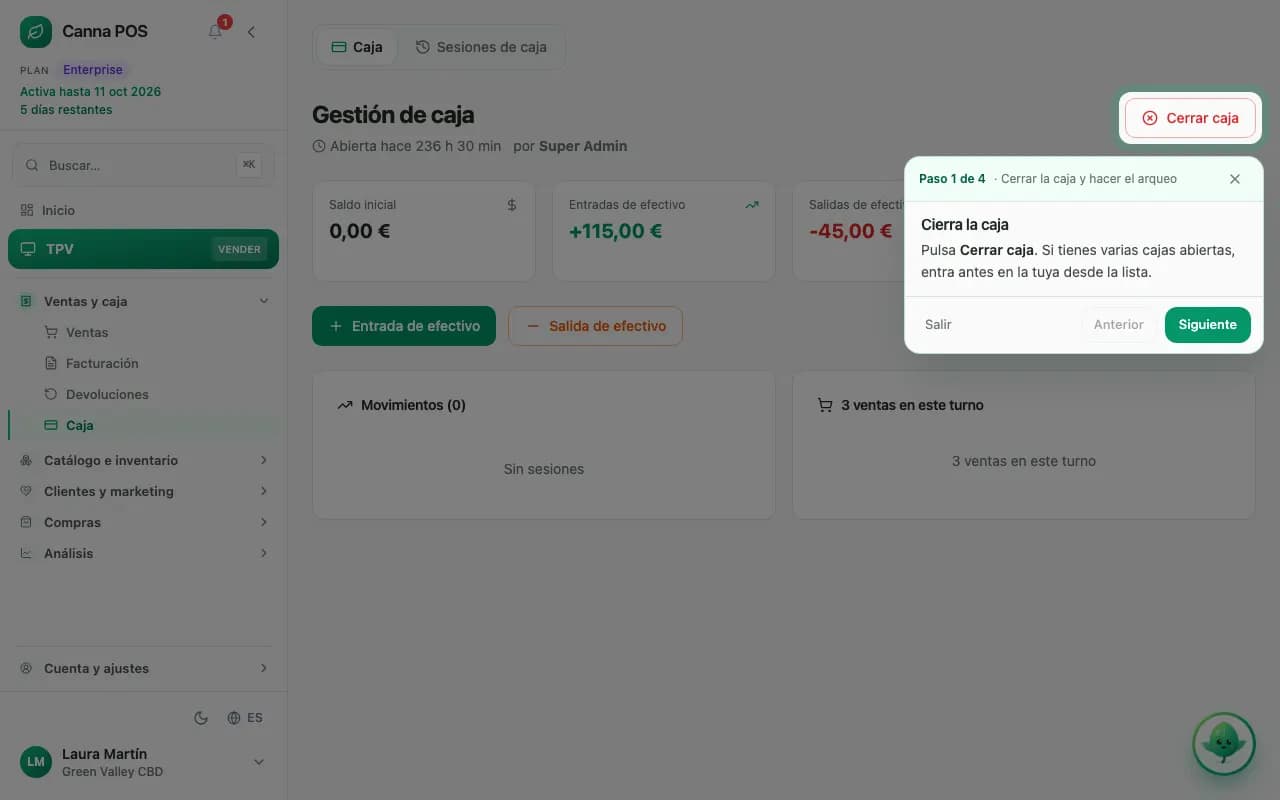 Guía en pantalla: el botón «Cerrar caja» resaltado y una tarjeta «Paso 1 de 4» con la explicación.