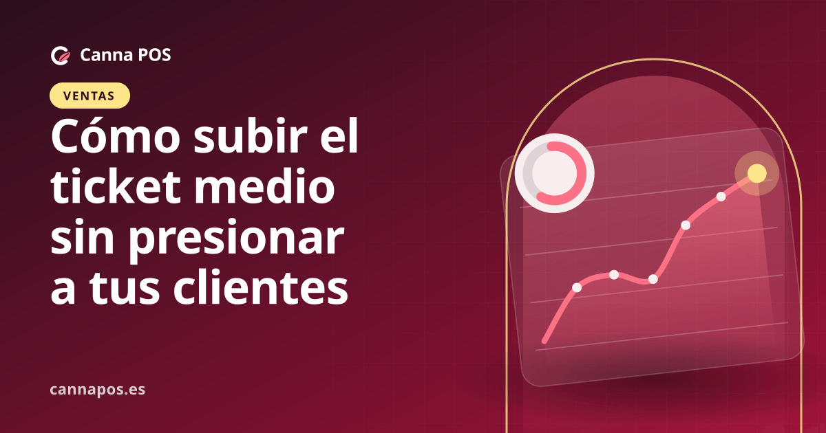 Dependiente de una tienda especializada muestra a un cliente un accesorio complementario junto al mostrador.